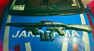 Kırşehir'de düğün denetimlerinde havaya ateş eden 3 kişi yakalandı