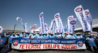 Memur sendikaları Ankara'da miting düzenledi