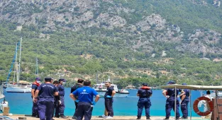 Muğla'da denizde cansız bedenine ulaşılan genç Düzce'de son yolculuğuna uğurlandı