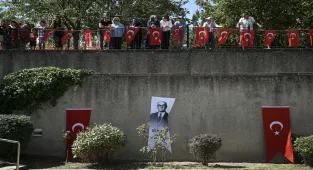 Türkiye'nin üçüncü Cumhurbaşkanı Celal Bayar vefatının 39. yılında kabri başında anıldı