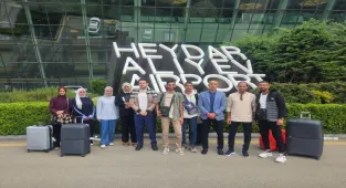 Azerbaycan, burs verdiği 14 Filistinli öğrenciyi Gazze'den tahliye etti