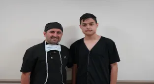 Çene eklem bozukluğu yaşayan hasta ameliyatla sağlığına kavuştu