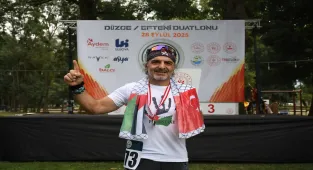 Düzce'de koşu ve bisiklet turundan oluşan Efteni Duatlonu düzenlendi