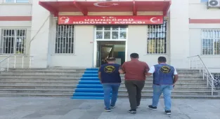 Edirne'de çiftlikten traktör römorku çaldığı öne sürülen 2 zanlıdan 1'i tutuklandı