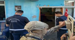 Edirne'de saklandığı evde yakalanan göçmen kaçakçısı tutuklandı
