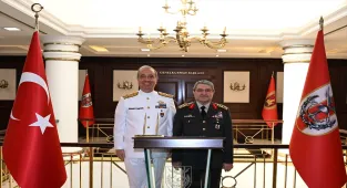 Genelkurmay Başkanı Orgeneral Bayraktaroğlu, Kuvvet Komutanlarını kabul etti