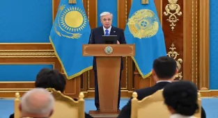 Kazakistan'da petrol üretimi yılda 100 milyon tona çıkacak