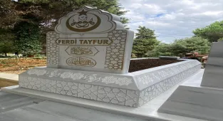 MHP Genel Başkanı Bahçeli Ferdi Tayfur'un kabrini yaptırdı