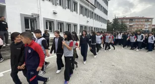 Sakarya ve çevre illerde öğrenciler, yaz tatilinin ardından okullarına kavuştu