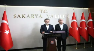 Tarım ve Orman Bakanı Yumaklı, Sakarya'da tarım sektörü temsilcileriyle buluştu: