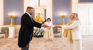 Türkiye'nin Lahey Büyükelçisi Fatma Ceren Yazgan, göreve başladı