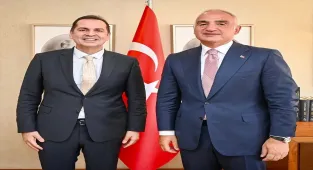 Bakan Ersoy, Antalyaspor Başkanı Perçin'i kabul etti