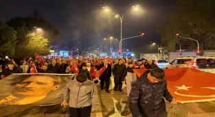 Bilecik'te Cumhuriyet'in 102. yılı dolayısıyla fener alayı düzenlendi