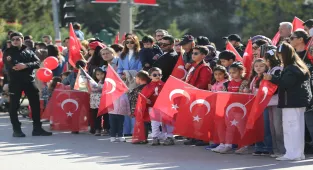 Bursa ve çevre illerde Cumhuriyet'in 102. yıl dönümü kutlandı