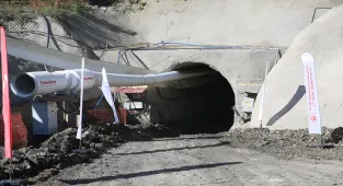 Depremlerin vurduğu Hatay'da 11,2 kilometrelik atık su tüneli inşa ediliyor