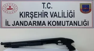 Kırşehir'de aracında ruhsatsız tüfek ele geçirilen kişiye idari para cezası