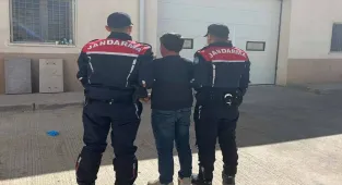 Kırşehir'de hakkında 4 yıl 2 ay hapis cezası bulunan firari yakalandı