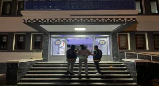 Mersin'de park halindeki 5 aracı yaktığı öne sürülen şüpheli yakalandı