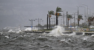 Meteorolojiden Ege Denizi için fırtına uyarısı (6 Ekim 2025)