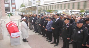 Sivas'ta vefat eden polis son yolculuğuna uğurlandı 