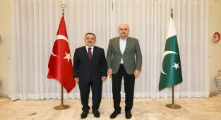 TBMM Başkanı Kurtulmuş, Türkiye'nin İslamabad Büyükelçiliğini ziyaret etti