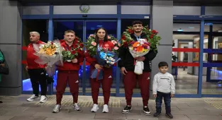 23 Yaş Altı Avrupa Boks Şampiyonası'nda derece elde eden sporcular Trabzon'da coşkuyla karşılandı