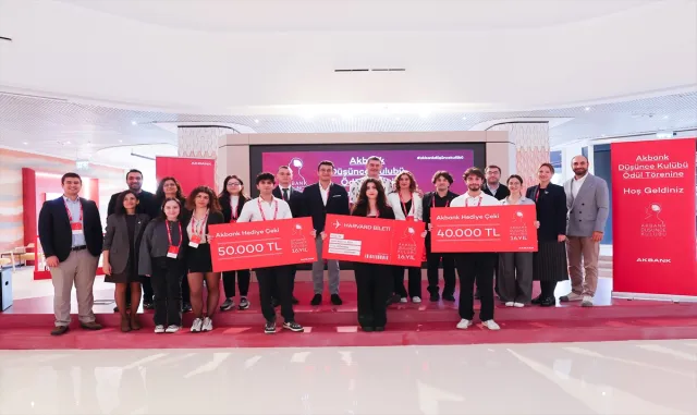 Akbank Düşünce Kulübü'nün 16. dönem kazananı Harvard Yaz Okulu'na katılacak