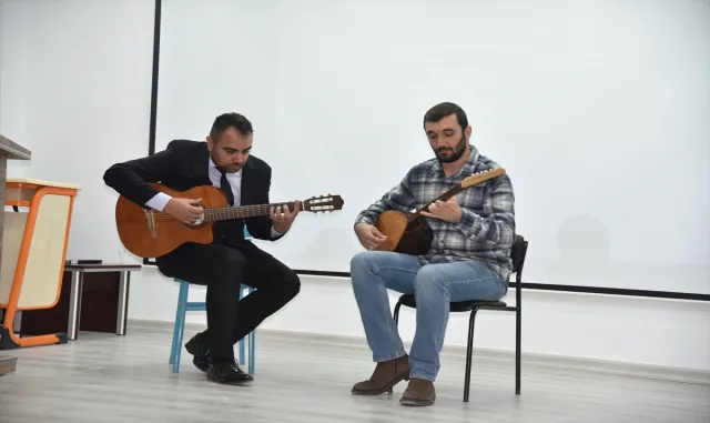 Bahşılı'da 24 Kasım Öğretmenler Günü kutlandı