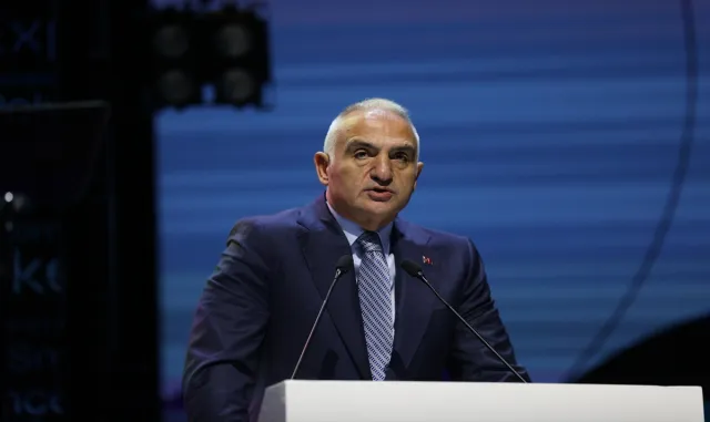 Bakan Ersoy, Antalya'da 15. Uluslararası Resort Turizm Kongresinde konuştu: