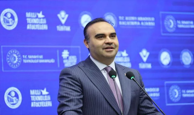 Bakan Kacır, Kalkınma Ajansı Projeleri ve Milli Teknoloji Atölyesi Açılış Töreni'nde konuşu: