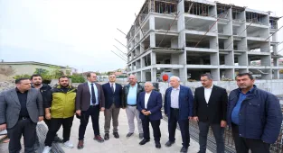 Başkan Büyükkılıç, Alsancak Kentsel Dönüşüm Projesi'ni inceledi