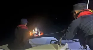Bodrum açıklarında yüzerek yurt dışına geçmeye çalışan düzensiz göçmen kurtarıldı