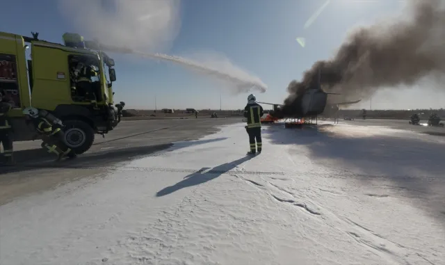 Çukurova Uluslararası Havalimanı'nda acil durum tatbikatı yapıldı