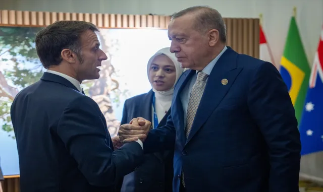 Cumhurbaşkanı Erdoğan Fransa Cumhurbaşkanı Macron ile görüştü