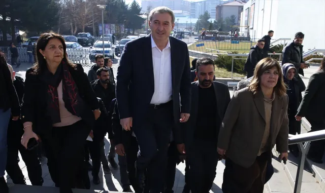 DEM Parti Eş Genel Başkanı Bakırhan, Erzurum'da konuştu: