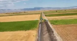 DSİ Seydişehir'de drenaj kanallarını temizledi