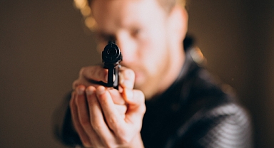 Erzurum'da uyuşturucu sattığını öne sürdüğü kişiyi tabancayla yaralayan zanlı yakalandı