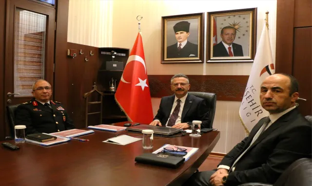 Eskişehir'de güvenlik bilgilendirme toplantısı gerçekleştirildi