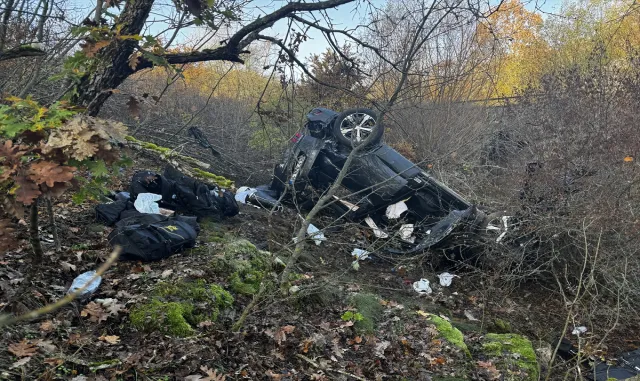 Kırklareli'nde SUV tipi aracın devrilmesi sonucu 8 düzensiz göçmen yaralandı