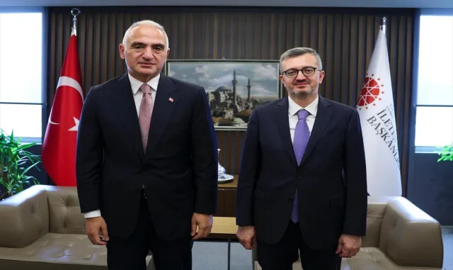 Kültür ve Turizm Bakanı Ersoy'dan Cumhurbaşkanlığı İletişim Başkanı Duran'a ziyaret