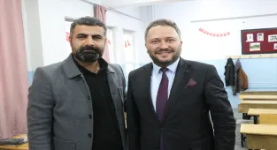 Siirt'te devlet korumasındaki çocuklardan yetiştirme yurdunda büyüyen öğretmene sürpriz ziyaret