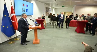 2025 İpek Yolu Rallisi'nin yolculuğu Brüksel'de Türk kahvesi eşliğinde anlatıldı