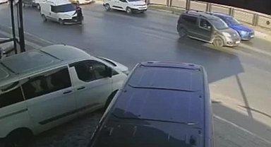 Adana'da hafif ticari araç yaya çarptı