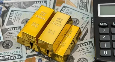 Altının onsu rekor yenileyerek 4 bin 500 dolar eşiğini aştı