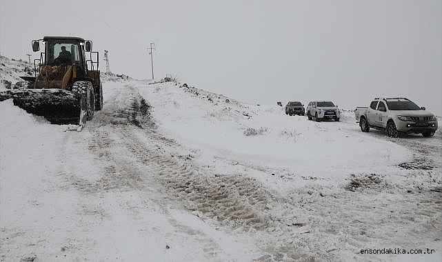 Ardahan'da Türkgözü-Posof-Damal kara yolu kar nedeniyle ağır tonajlı araçlara kapatıldı