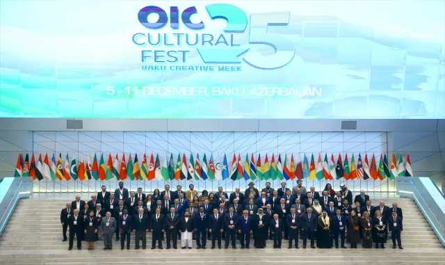 Bakü'de, İslam İşbirliği Teşkilatı Kültür Festivali: Bakü Yaratıcı Hafta-2025in resmi açılışı yapıldı