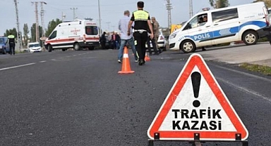 Balıkesir'de trafik kazası: İki otomobil çarpıştı, 5 kişi yaralandı