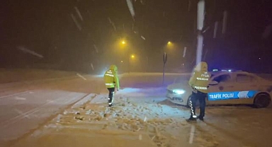 Bolu Dağı'nda ağır tonajlı araçların geçişine izin verilmiyor