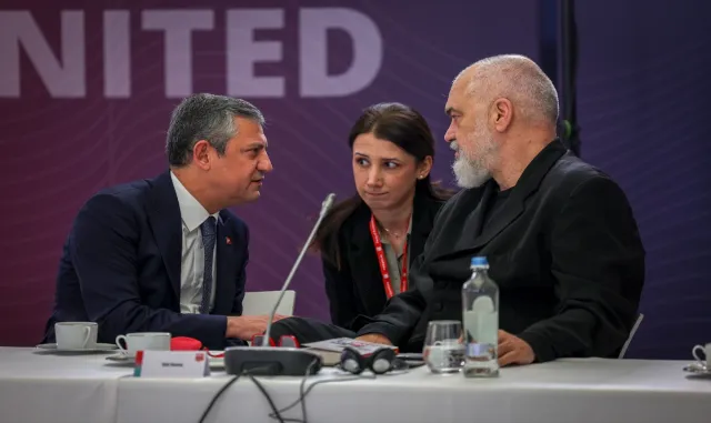 CHP Genel Başkanı Özel, Avrupa Sosyalist Partisi Liderler Toplantısı'nda konuştu: