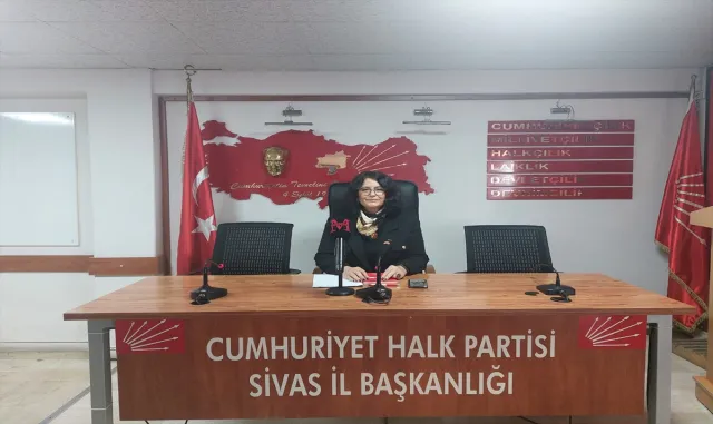 CHP Sivas Kadın Kolları Başkanı Korkmaz, 5 Aralık Dünya Kadın Hakları Günü dolayısıyla açıklama yaptı